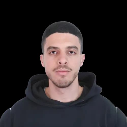 Portrait of Amine Halal, full-stack developer and data analyst